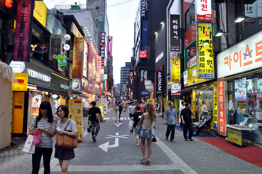 韩国街头.jpg